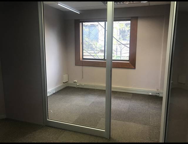 114M² OFFICE TO LET IN BELLVILLE CENTRAL